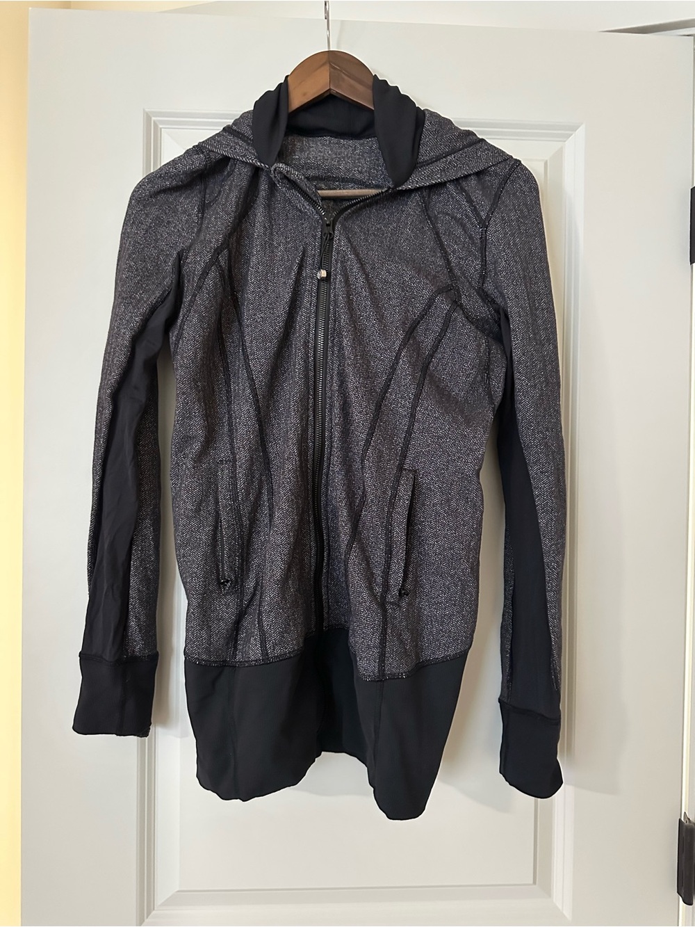 Lululemon Define Hooded Jacket in Heather Gray - Lightweight Zip Front